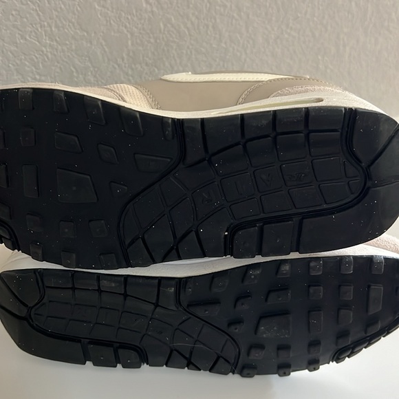 Nike air off white color w7.5 - Picture 3 of 4